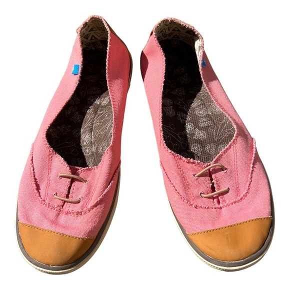 Freewaters Shoes - Freewaters Womens Slip On Shoes Cushion Comfort Textile  Pink Orange 640520 sz 9